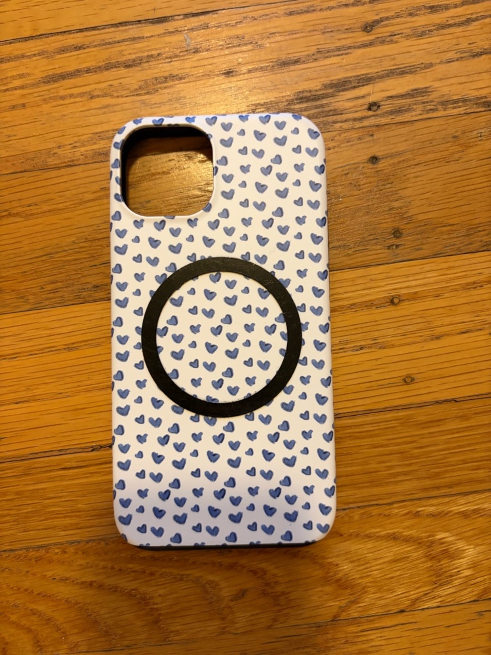 White and Blue Heart Pattern MagSafe-Casely Phone Case for iPhone 13